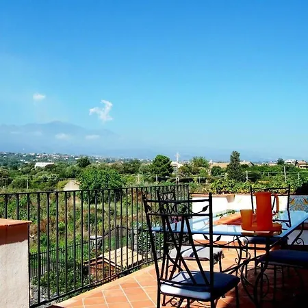 'casa Etna' Mit Wasserblick By Interhome